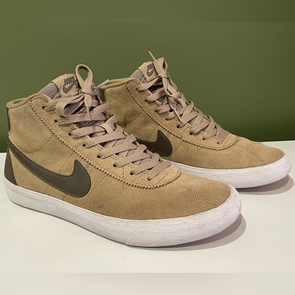 Women’s Nike SB Bruin High